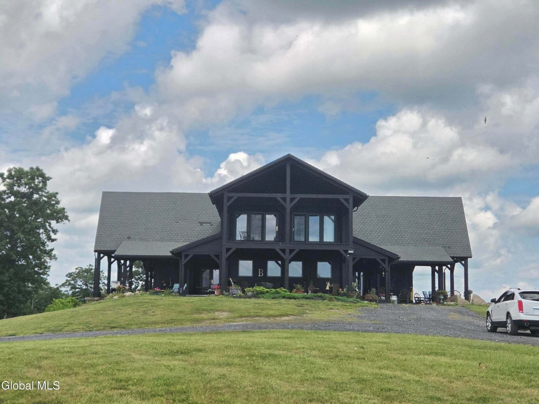 House in Queensbury, New York, United States 4 - 18477364