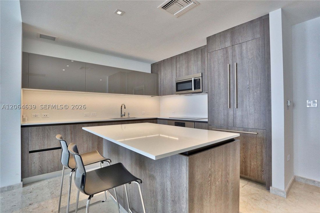 Condo in Miami, Florida, United States 3 - 18601009