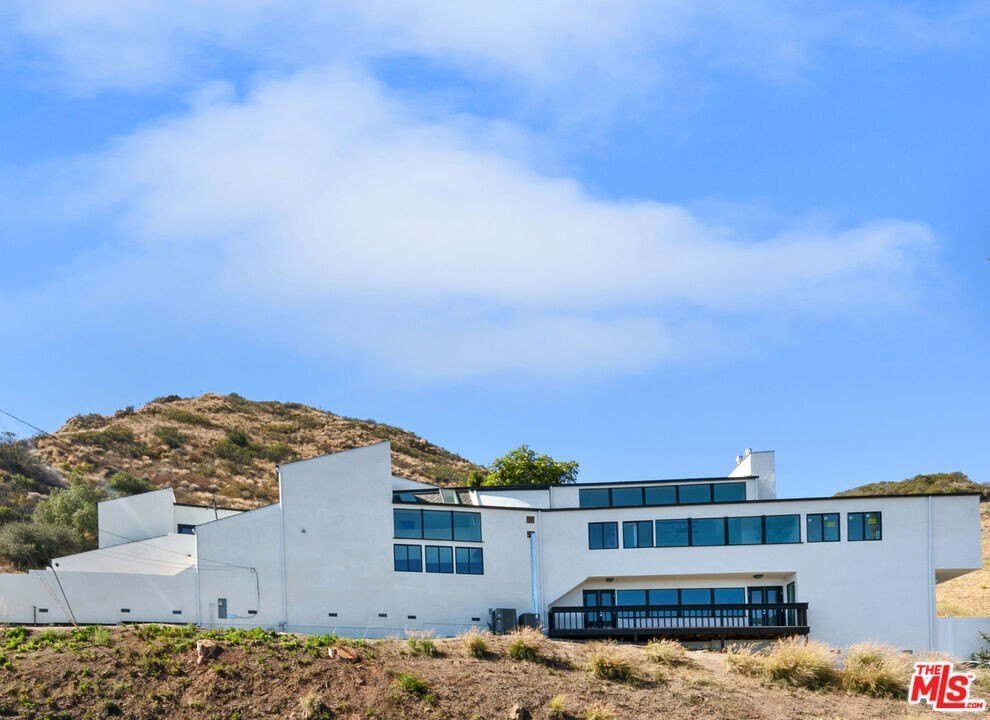 Land in Malibu, California, United States 2 - 18603748