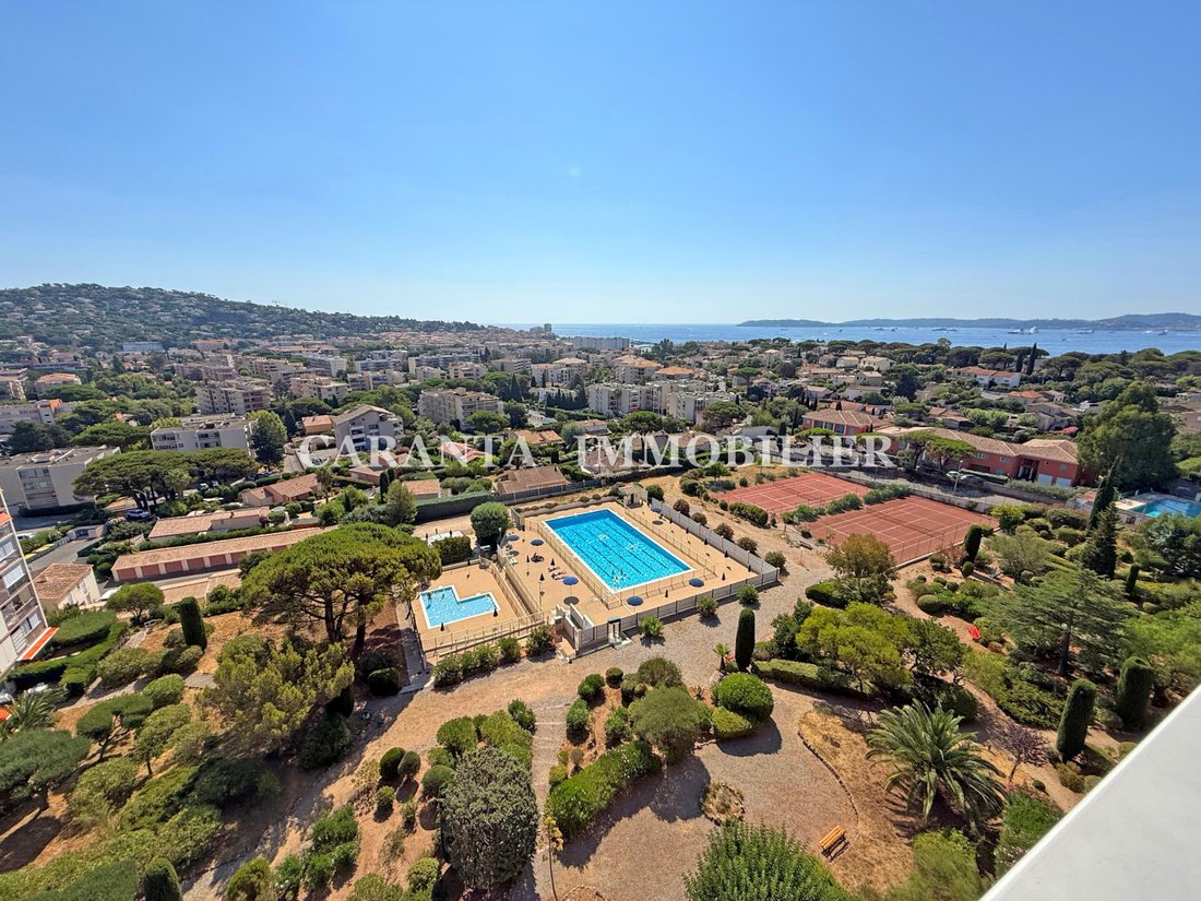 Apartment in Nartelle-Noyer-Bellevue-bd des Sardinaux, Sainte-Maxime, France 3 - 18597441