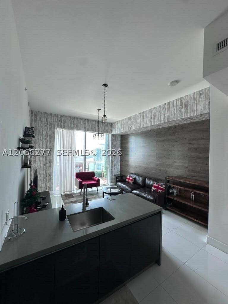 Condo in Miami, Florida, United States 1 - 18596758