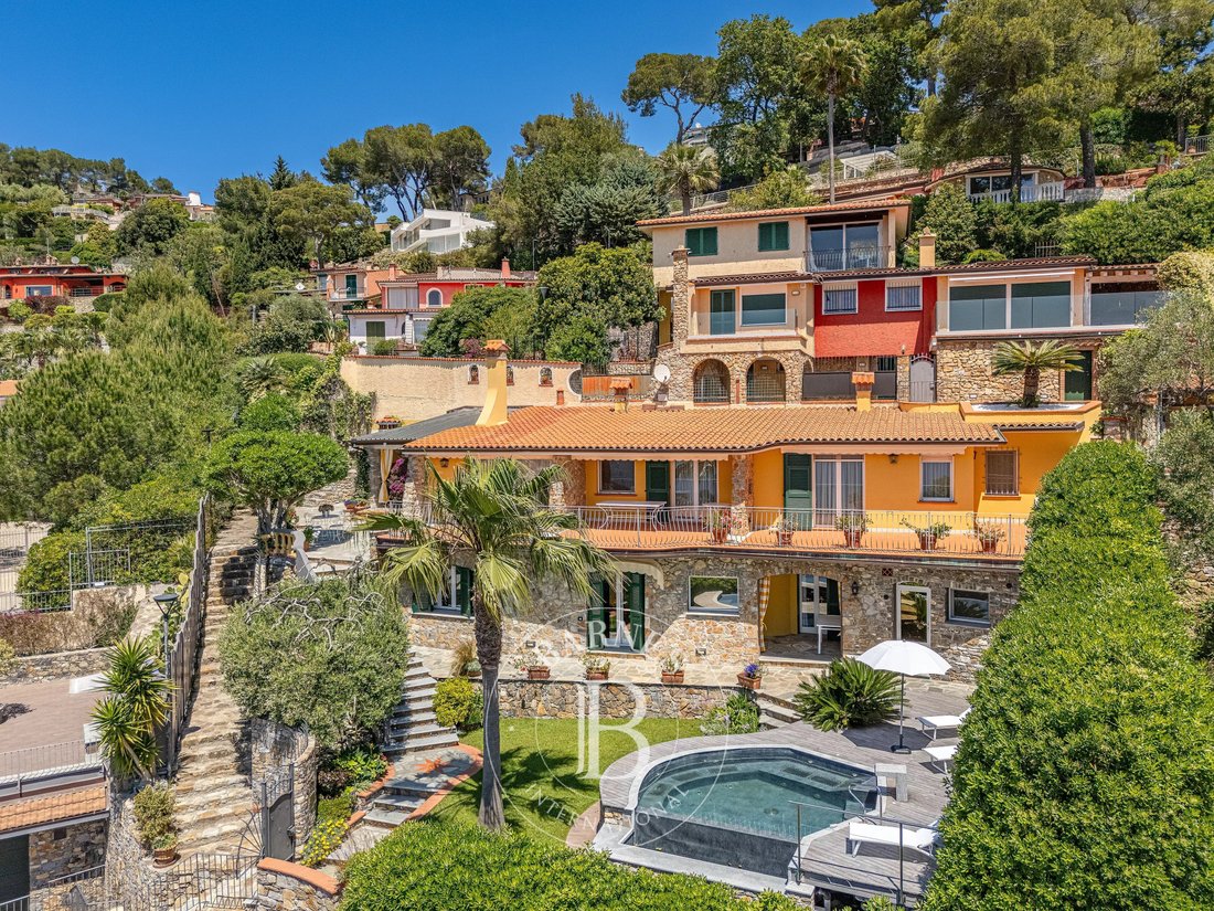 Villa in Pinamare, Andora, Liguria 2 - 18598357