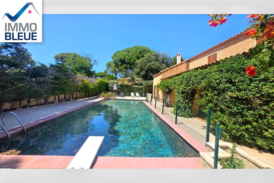 Villa in Plaines Saint Pierre-Saint Julien, Martigues, France 2 - 18598087