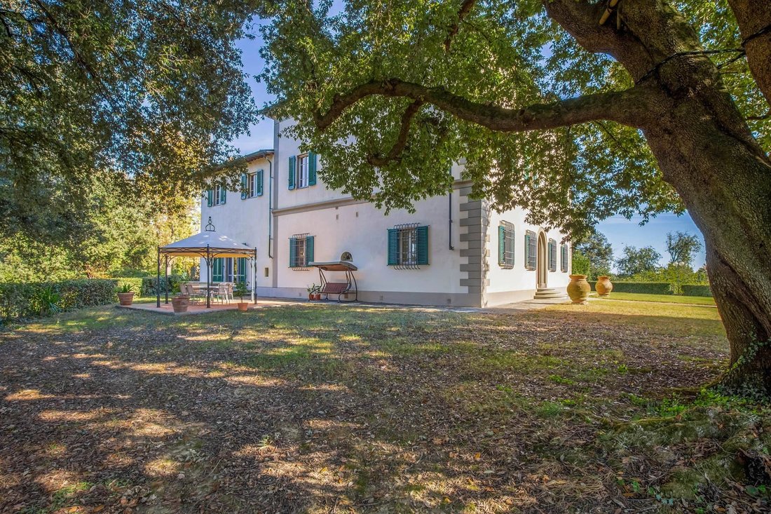 Estate in Center, Florence, Tuscany 2 - 18598346