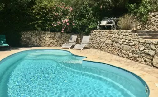 Maison à Cotignac, Provence-Alpes-Côte d'Azur, France 1