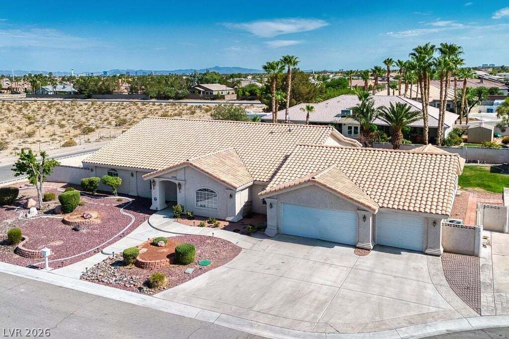 House in Las Vegas, Nevada, United States 1 - 18599725
