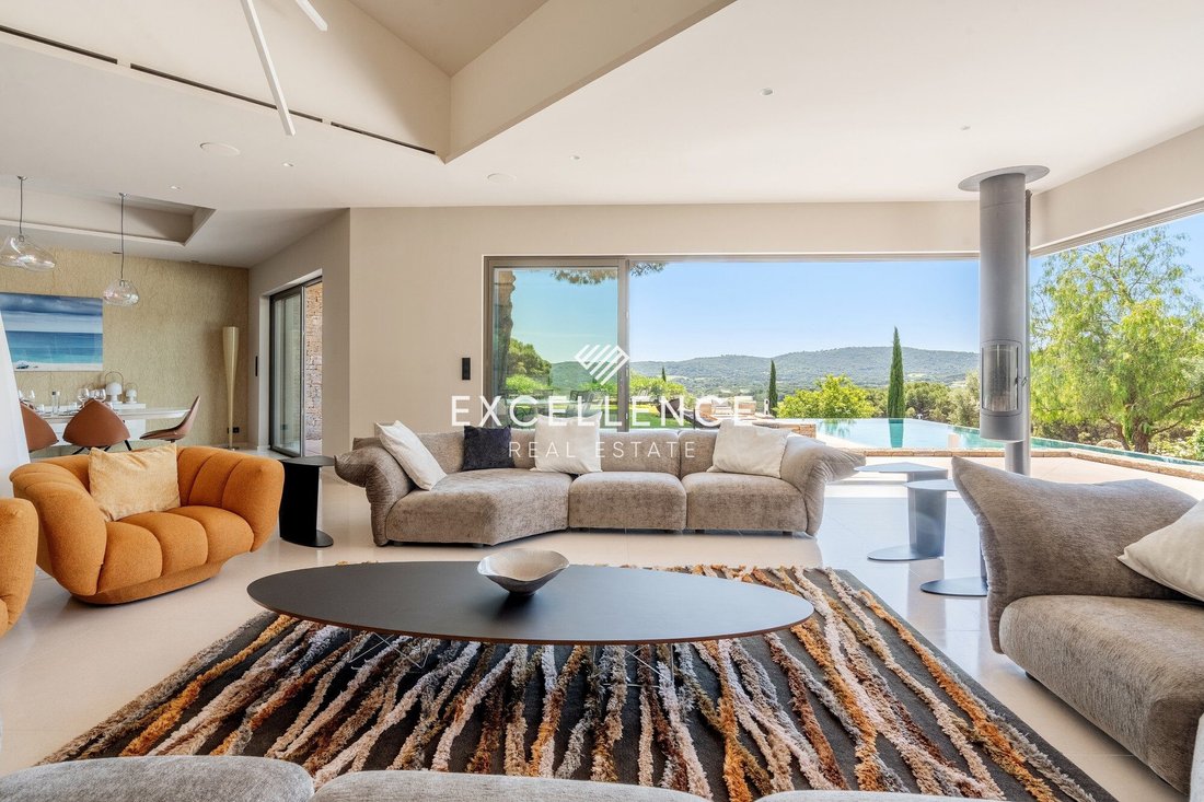 Villa in Ramatuelle, Provence-Alpes-Côte d'Azur, France 4 - 18603947