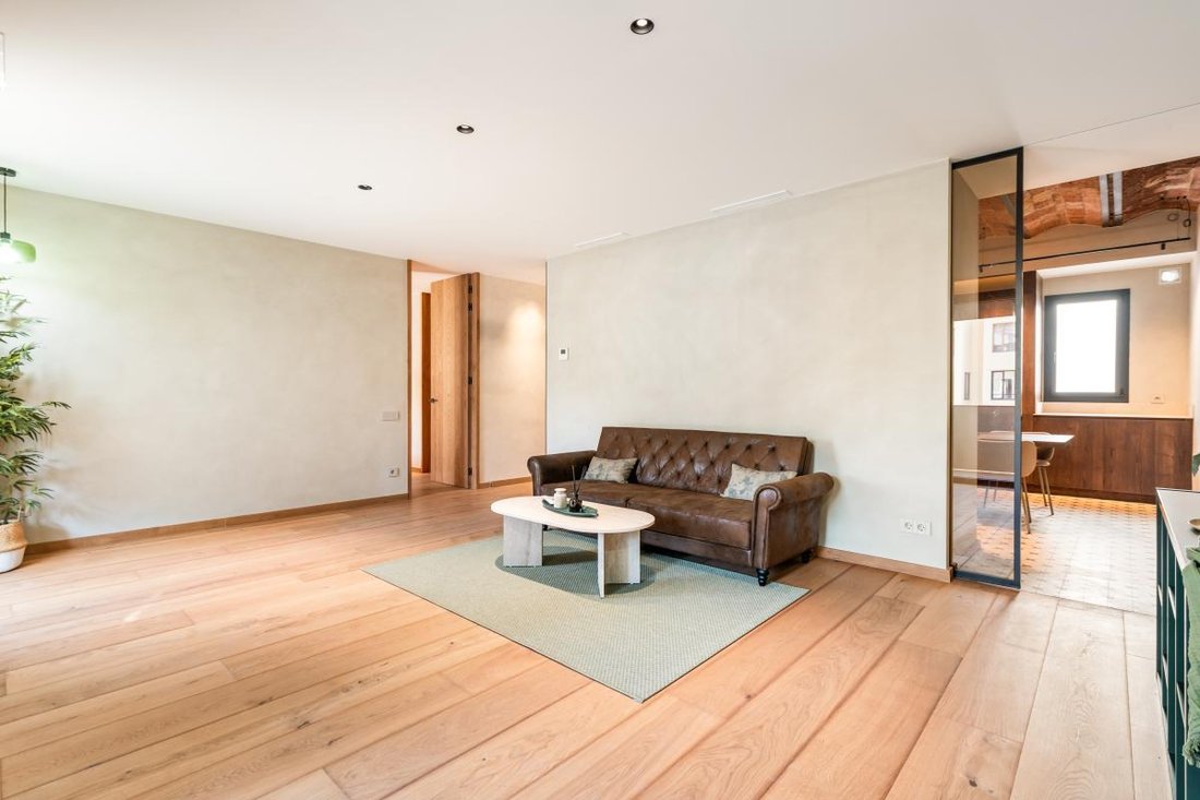 Apartment in Eixample, Barcelona, Spain 4 - 18575915