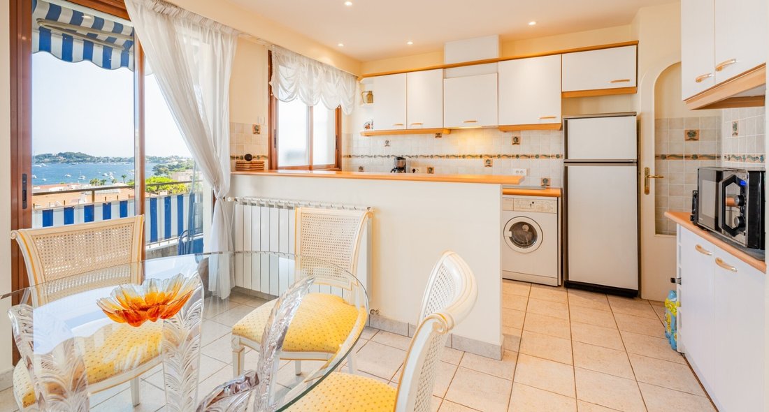 Appartamento a Belluogo, Provenza-Alpi-Costa Azzurra, Francia 4 - 18602834