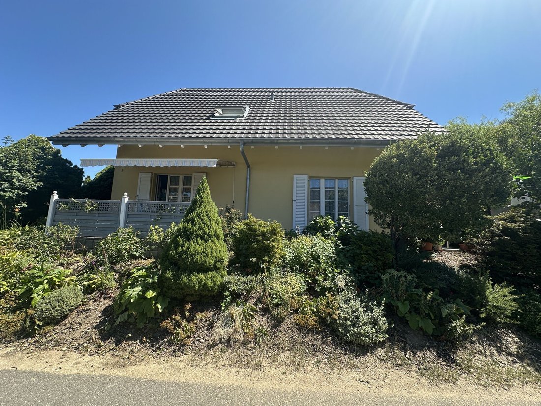 Villa in Vully-les-Lacs, Vaud, Switzerland 4 - 18599877
