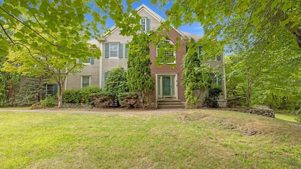 House in Southborough, Massachusetts, United States 1 - 18599853