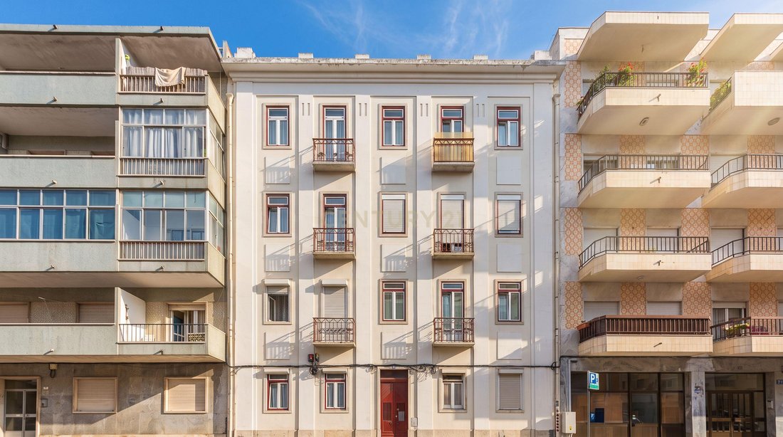 Apartment in Campo de Ourique, Lisbon, Portugal 1 - 18602565