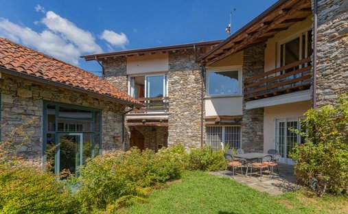 House in Cecca-Agagliate, Piedmont, Italy 1