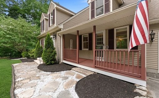 House in Webster, Massachusetts, United States 1
