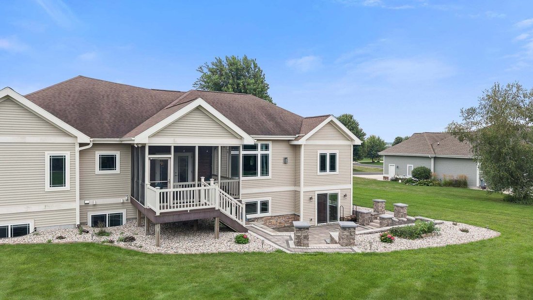 House in Sun Prairie, Wisconsin, United States 3 - 17793177