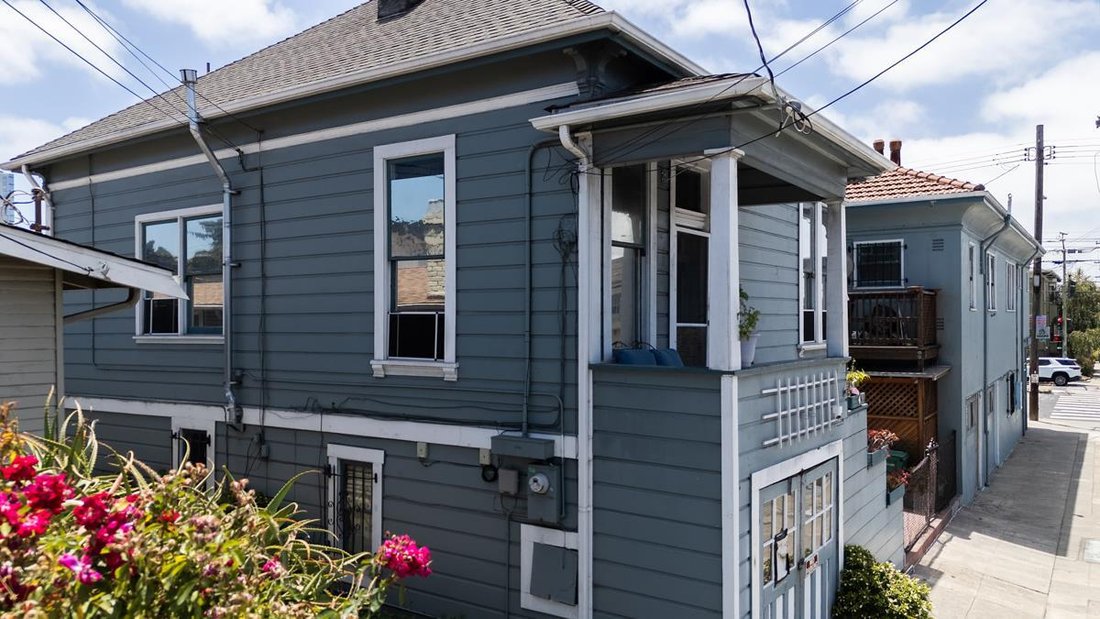 Oakland, California, United States 3 - 18600621