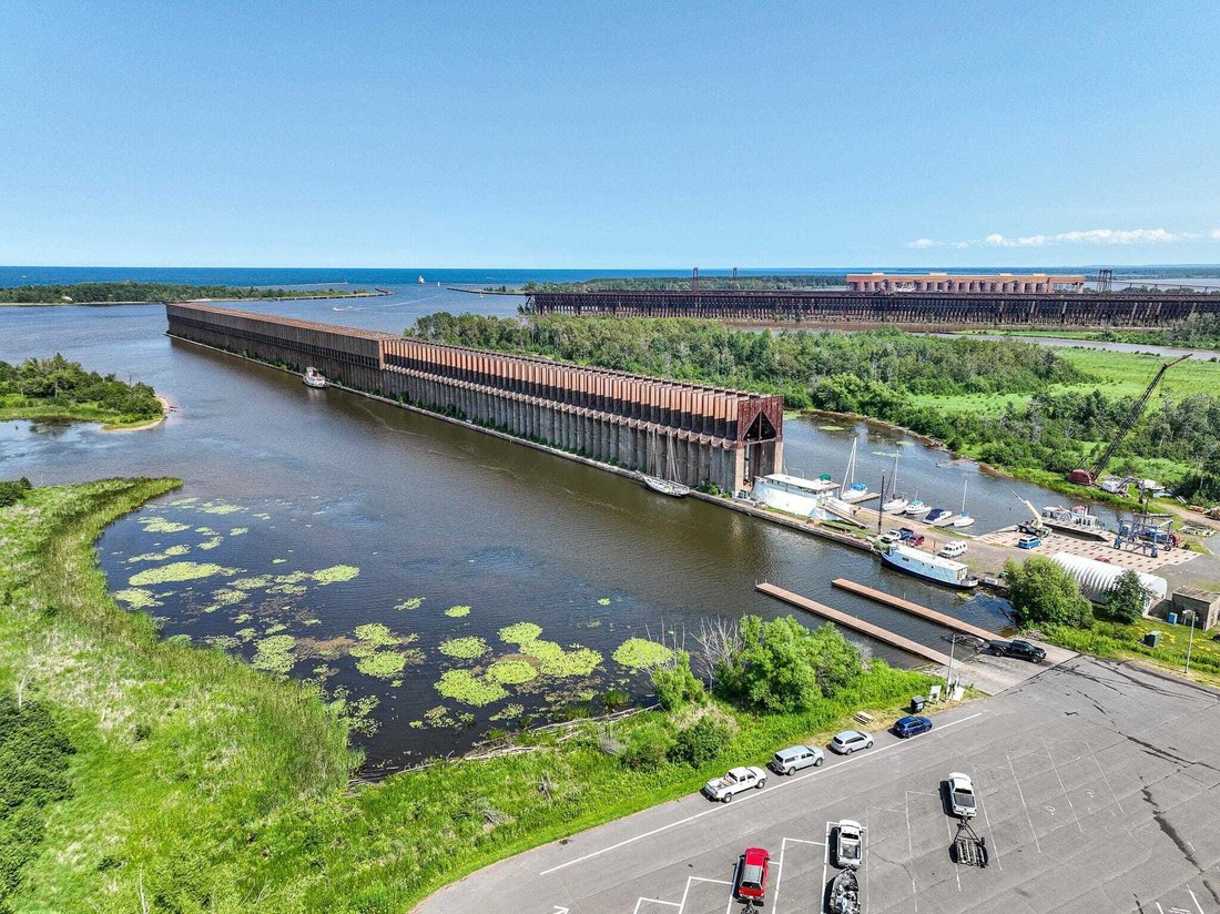Land in Oliver, Wisconsin, United States 1 - 18603903