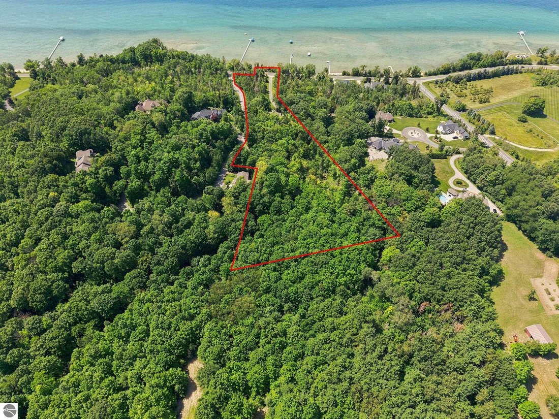 House in Traverse City, Michigan, United States 4 - 18603758