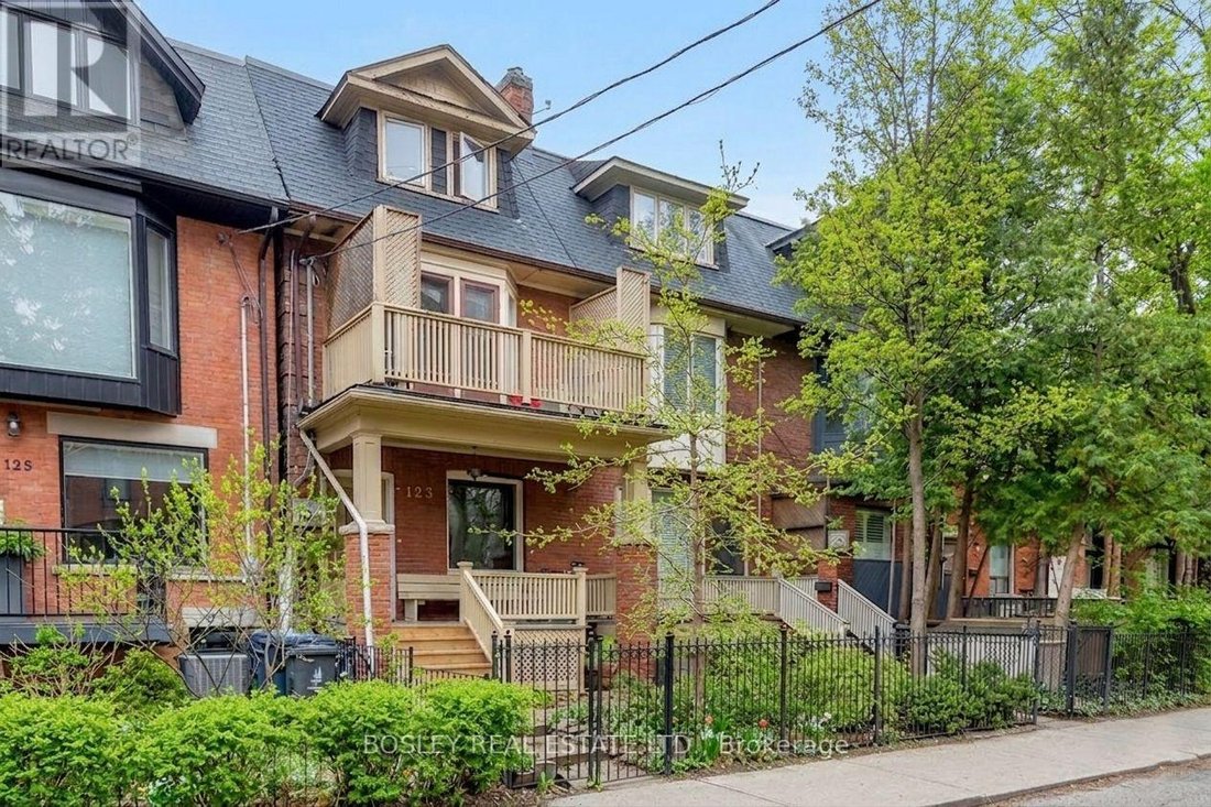 House in Toronto, Ontario, Canada 2 - 18603507