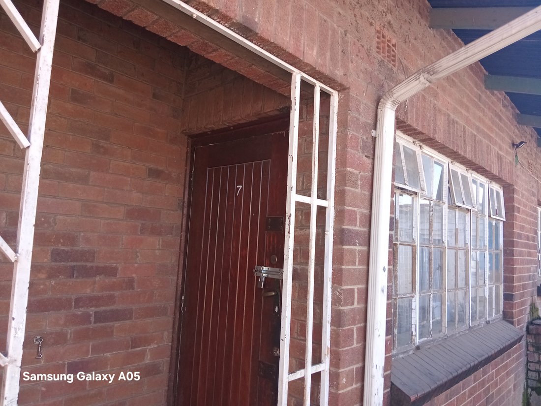 House in Vanderbijlpark, Gauteng, South Africa 3 - 18598855