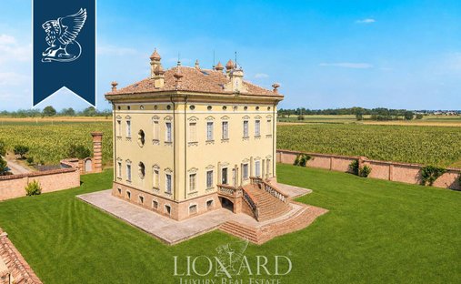 Villa in Busseto, Emilia-Romagna, Italy 1