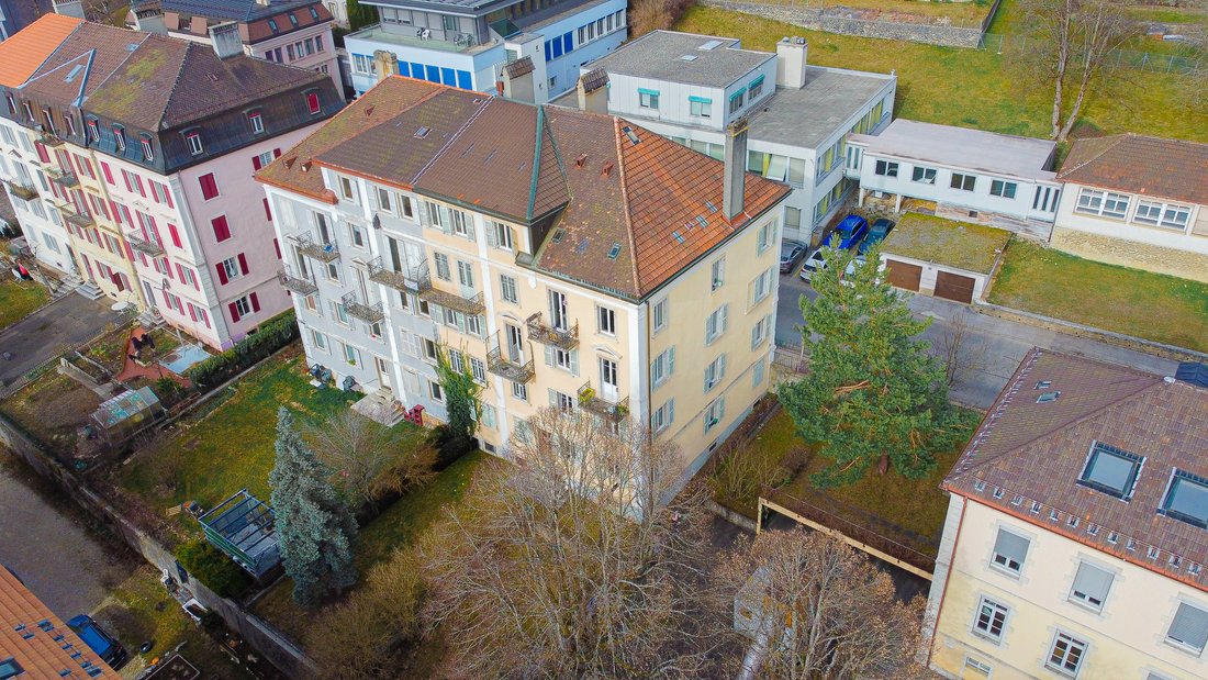 House in La Chaux-de-Fonds, Neuchâtel, Switzerland 2 - 18596442