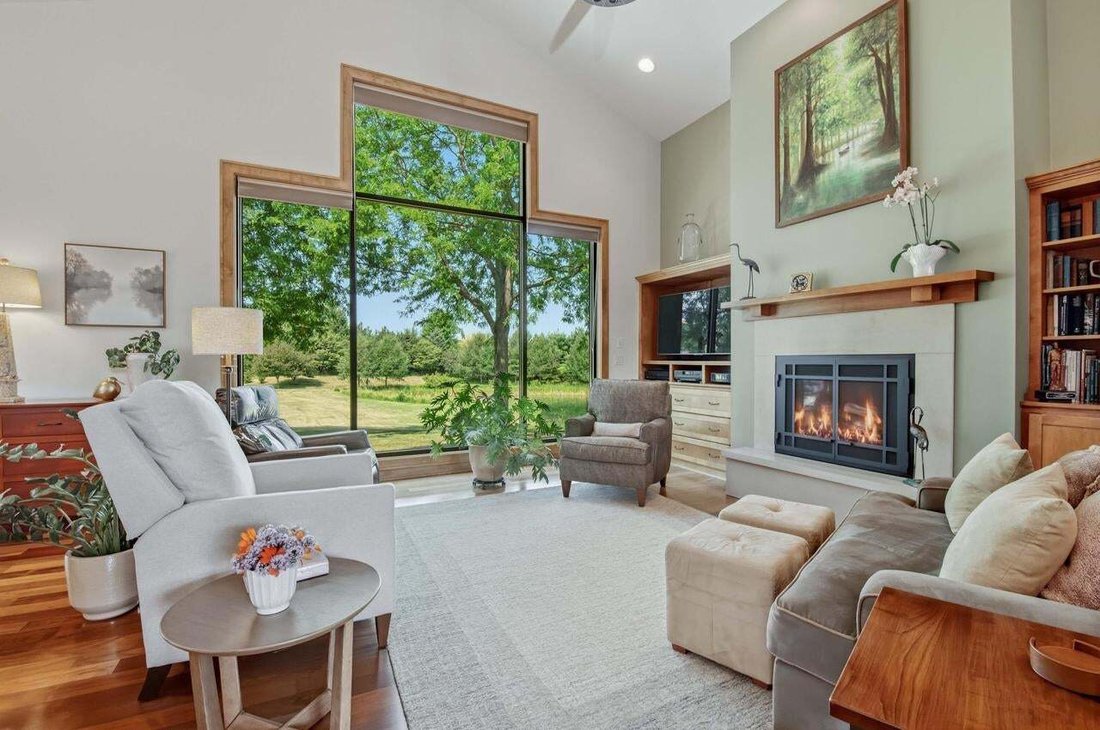 House in Okauchee Lake, Wisconsin, United States 4 - 18600080