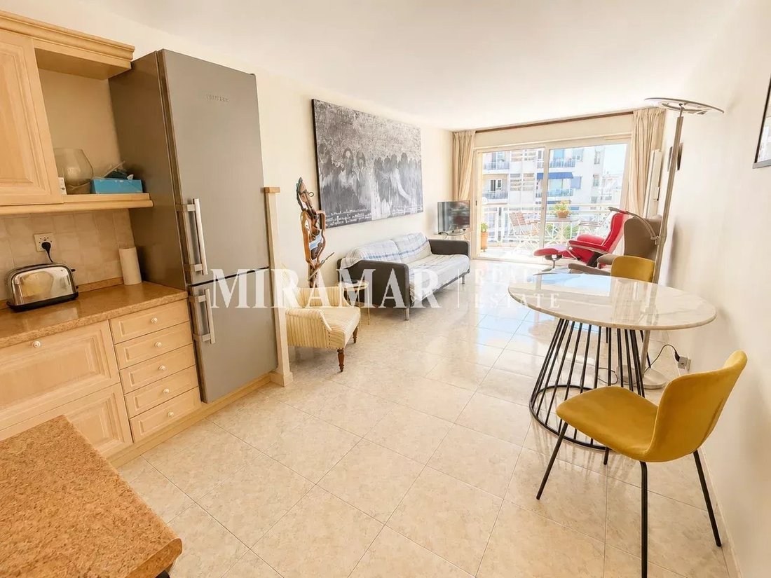 Apartment in Le Port, Nice, France 4 - 18598644