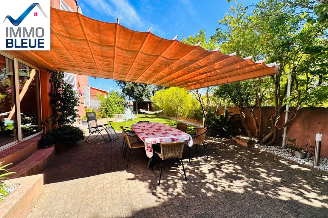 Villa in Plaines Saint Pierre-Saint Julien, Martigues, France 3 - 18598139
