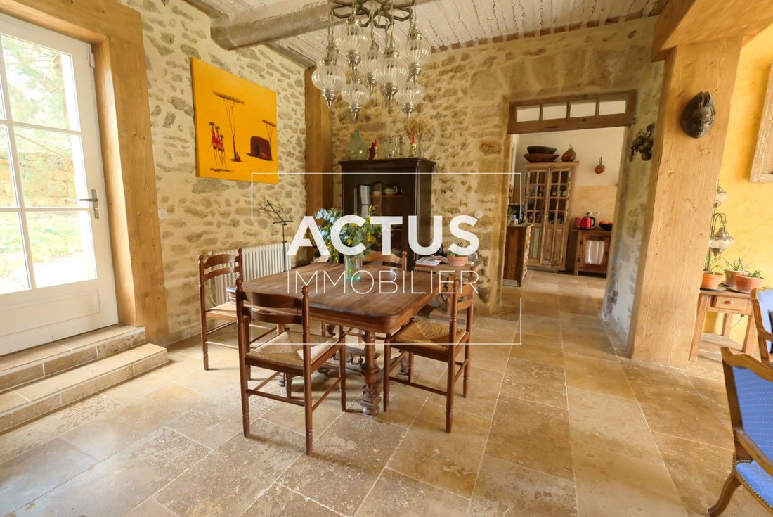 House in Cornillon-Confoux, Provence-Alpes-Côte d'Azur, France 4 - 18602743