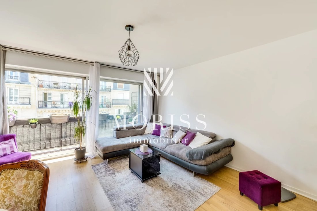 Apartment in Batignolles-Cardinet, Paris 17e Arrondissement, Paris 2 - 18593088