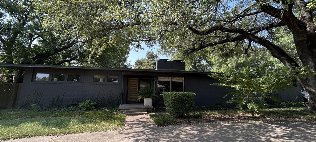 House in Dallas, Texas, United States 1 - 18589933