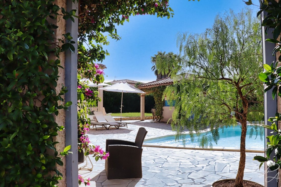 Villa in Centre Ville, Perpignan, France 1 - 18600320