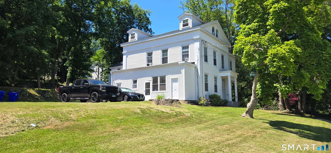 Norwich, Connecticut, United States 2 - 18596415