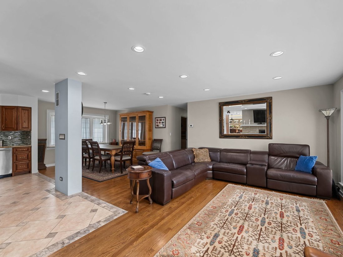 House in Chicago, Illinois, United States 5 - 18601417