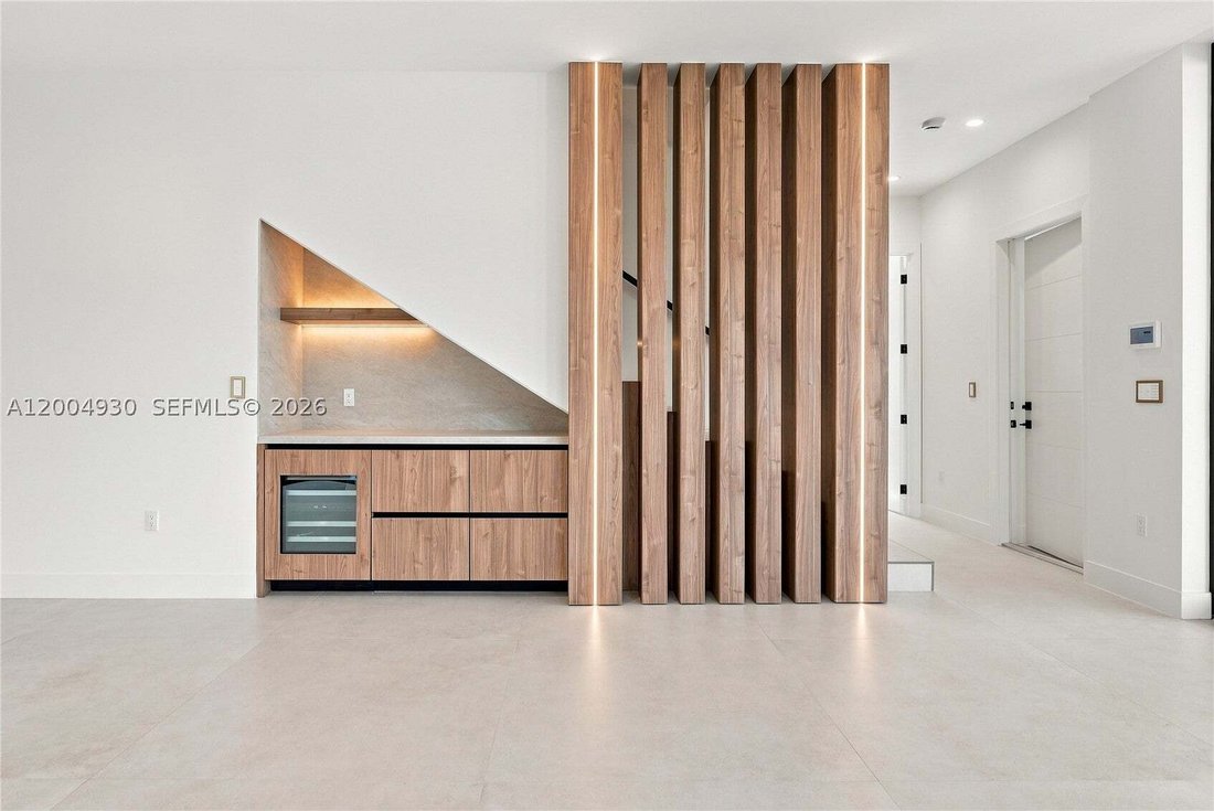 House in Miami, Florida, United States 5 - 17855181