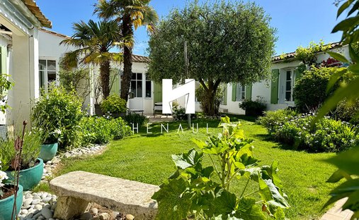 House in La Couarde-sur-Mer, Nouvelle-Aquitaine, France 1