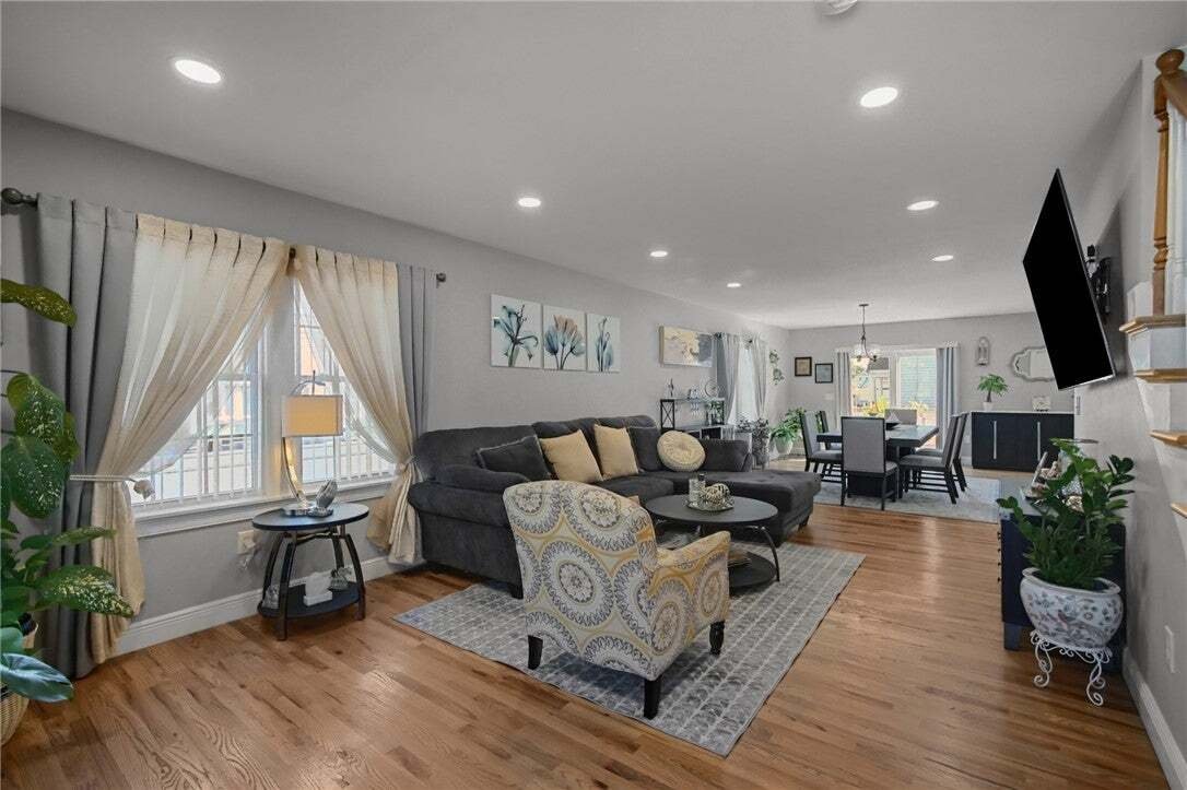 House in Pawtucket, Rhode Island, United States 5 - 18600019
