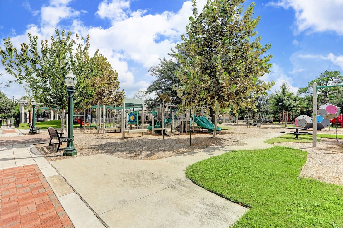 House in Houston, Texas, United States 4 - 18603538
