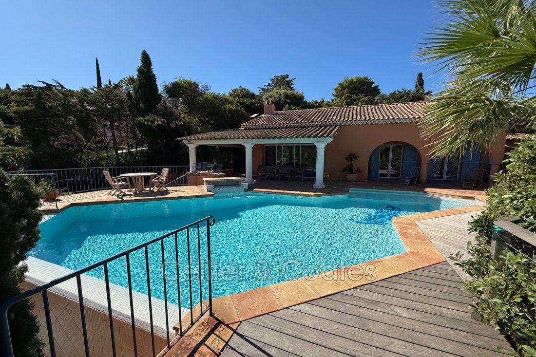 Villa in Le Lavandou, Provence-Alpes-Côte d'Azur, France 2 - 18598137