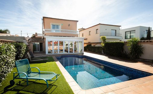 Chalet à Empuriabrava, Catalogne, Espagne 1