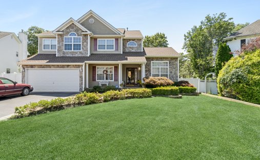 House in Manorville, New York, United States 1