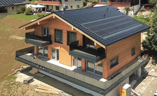 Chalet a Lens, Vallese, Svizzera 1