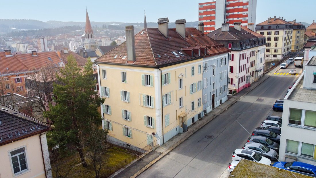 House in La Chaux-de-Fonds, Neuchâtel, Switzerland 1 - 18596442