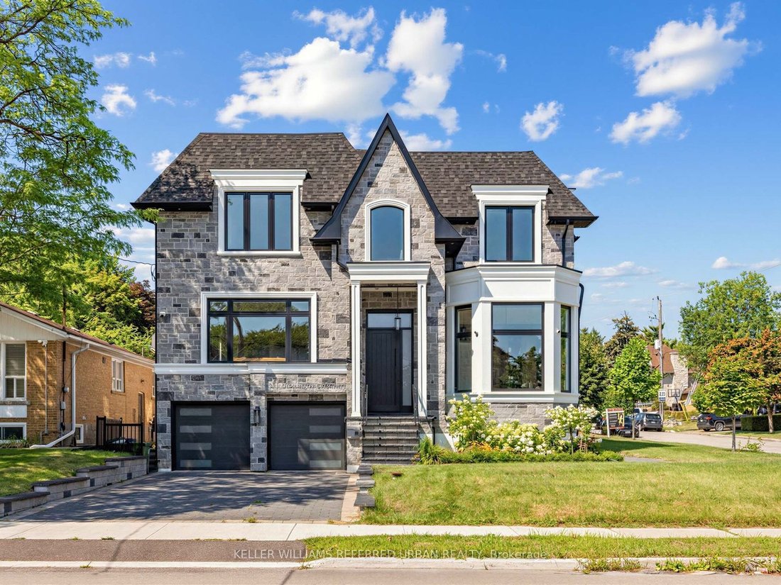 House in Toronto, Ontario, Canada 1 - 18600936
