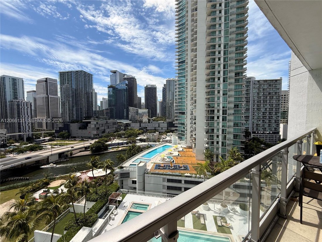 Condo in Miami, Florida, United States 5 - 18602383