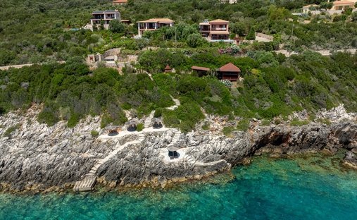Villa in Eugirou, Apollonioi, Greece 1