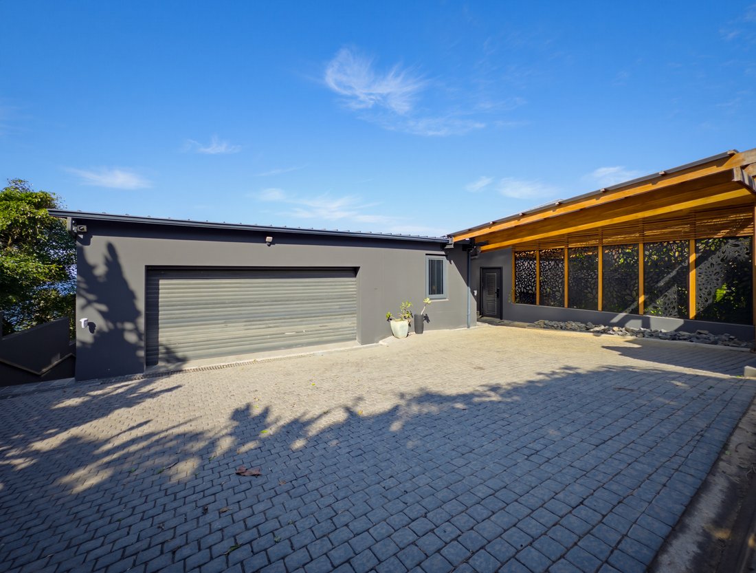 Country House in Sheffield Beach Estate, KwaZulu-Natal, South Africa 2 - 18598879