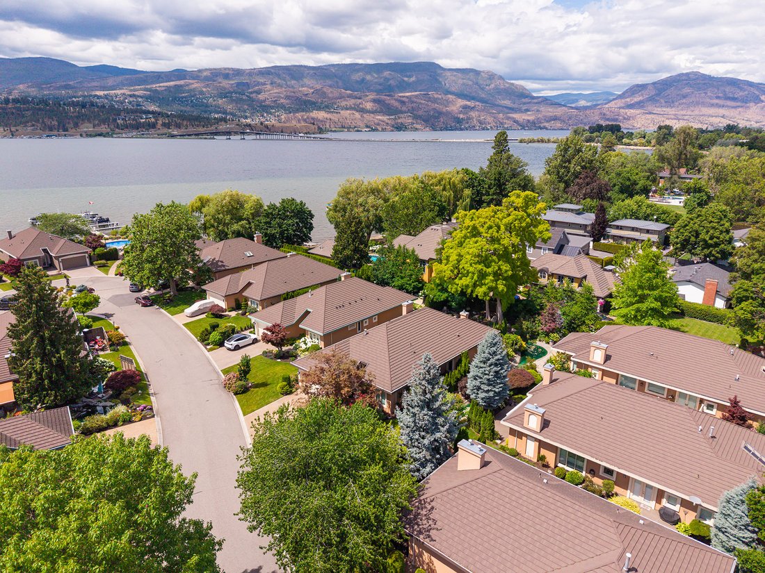 House in Kelowna, British Columbia, Canada 1 - 18257106