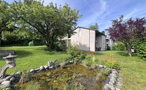 House in Belfaux, Fribourg, Switzerland 1
